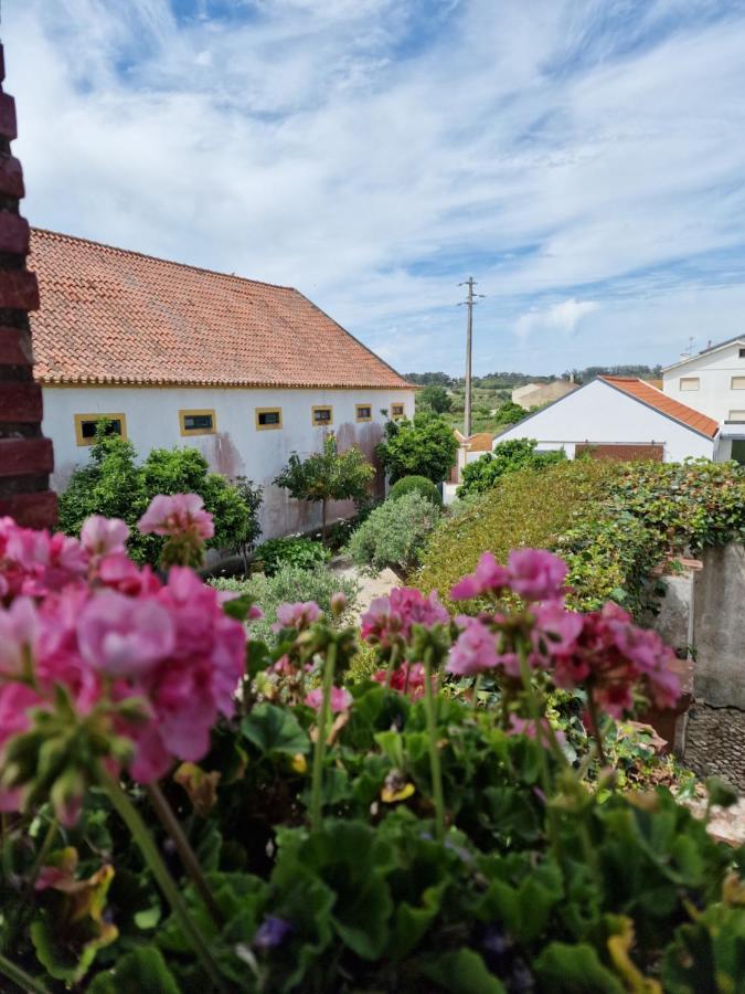 Casa Nikana Turcifal Esterno foto