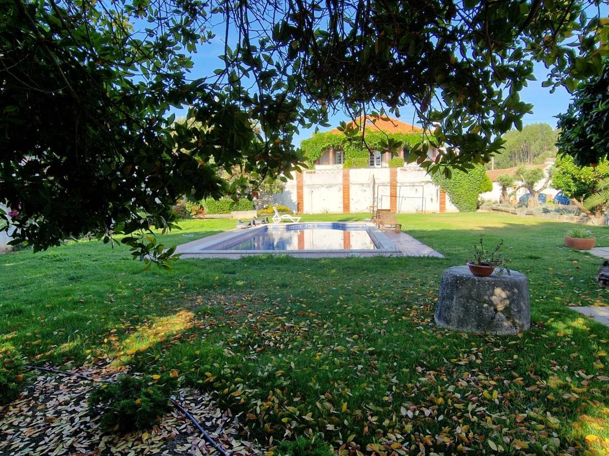Casa Nikana Turcifal Esterno foto